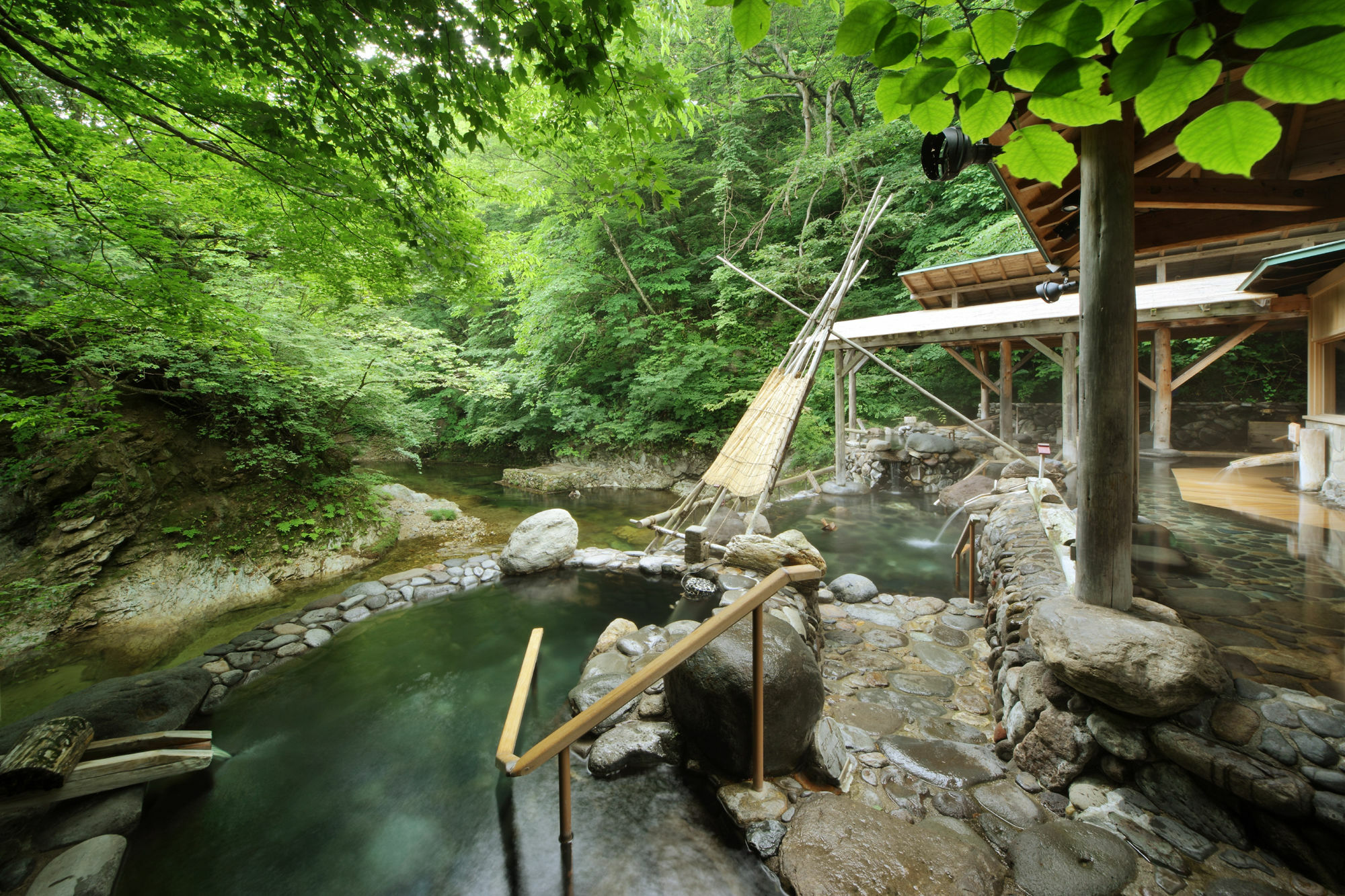 Sakunami Onsen Yuzukushi Salon Ichinobo Sendai Exterior foto